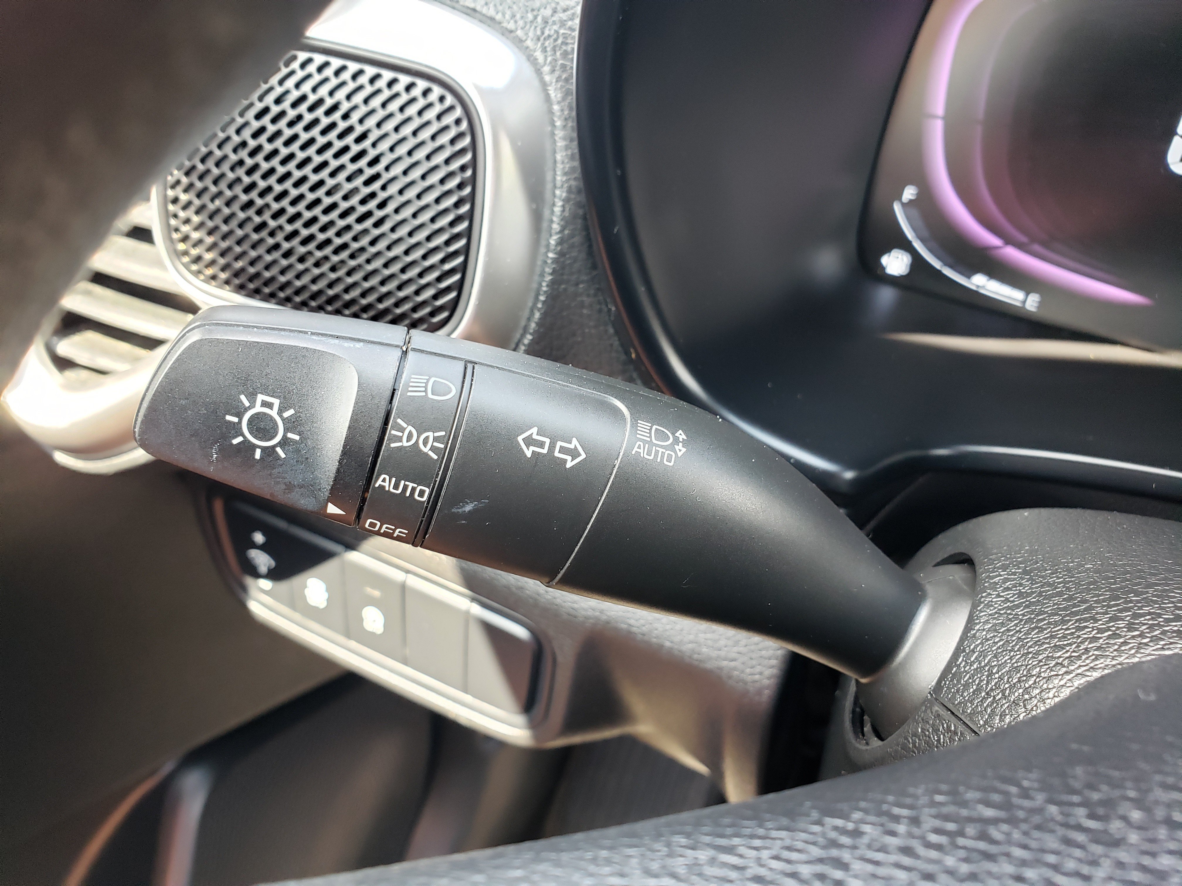 Used 2023 Kia Soul LX FWD image 18