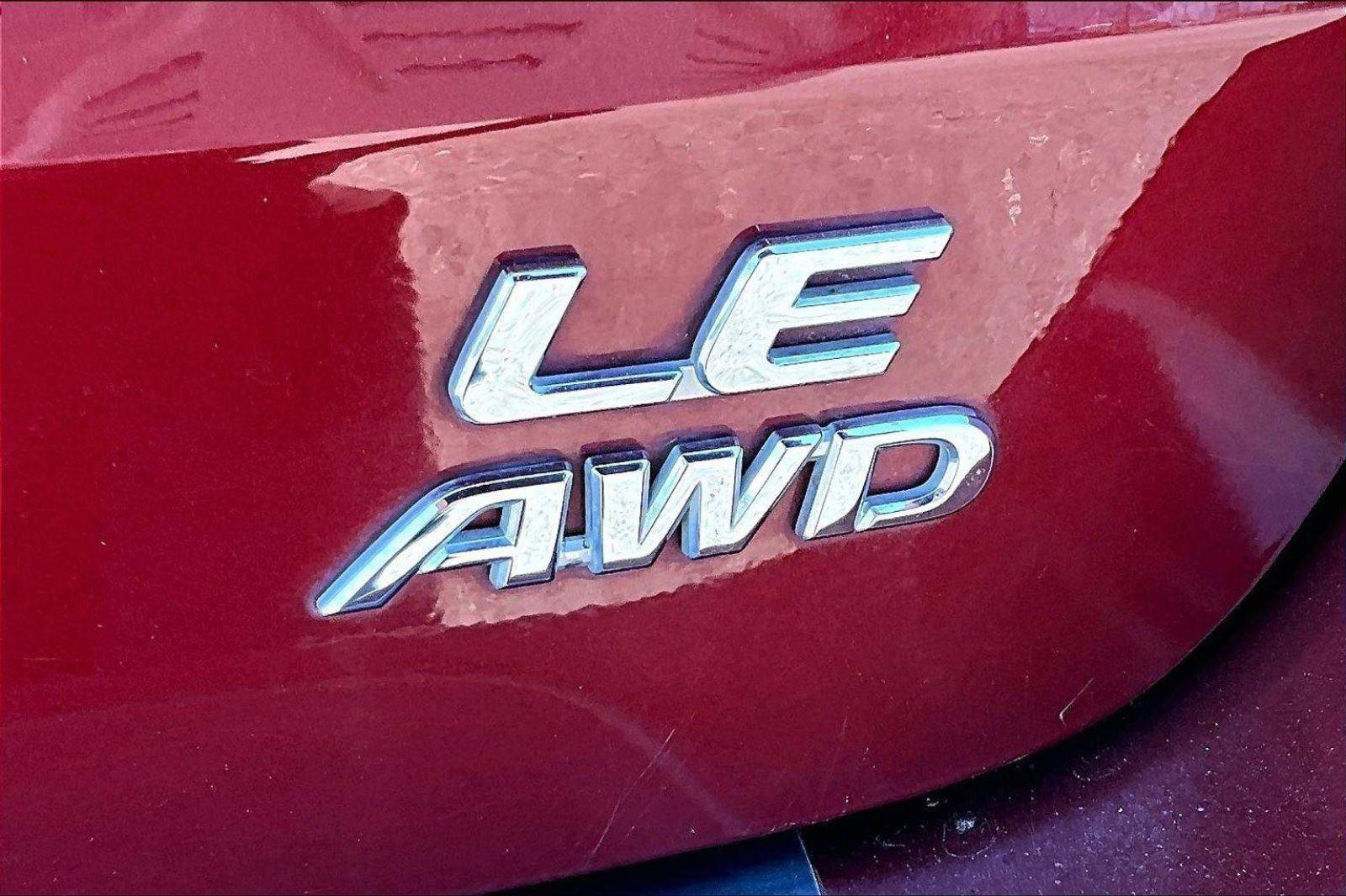 Used 2013 Toyota Sienna LE w/ Towing Pkg image 8