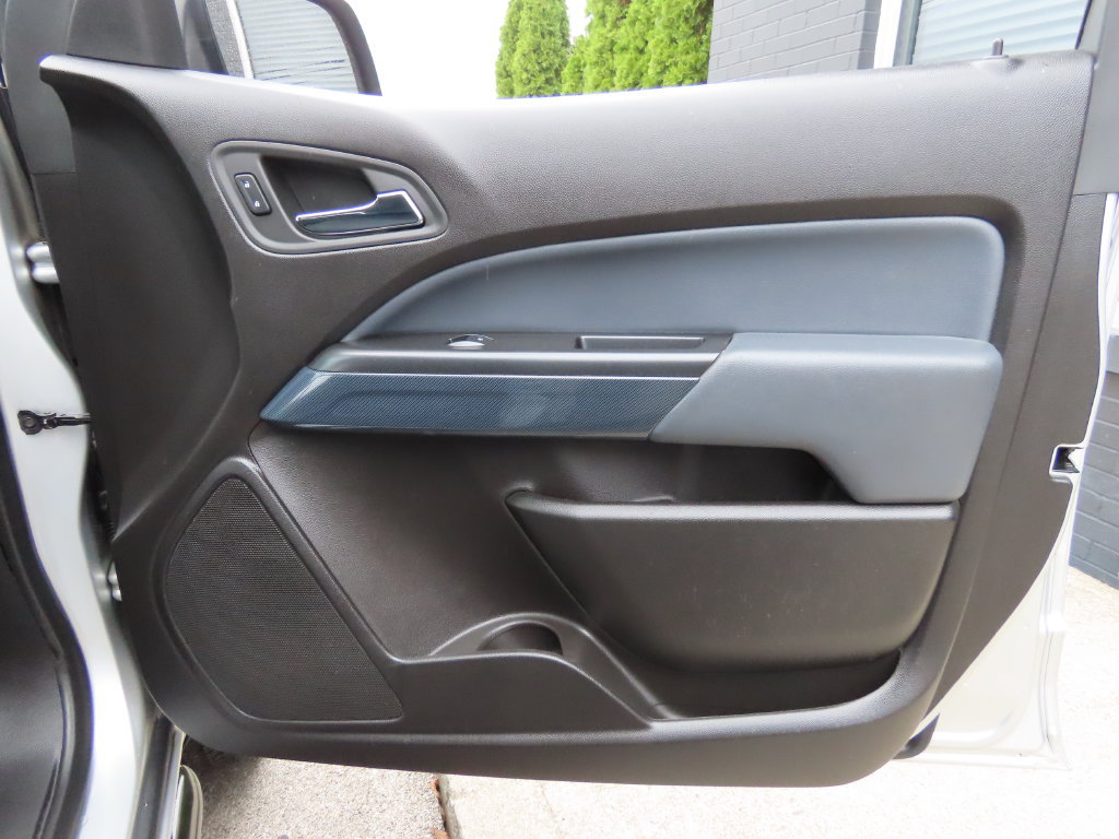 Used 2016 Chevrolet Colorado Z71 AWD/4WD image 24