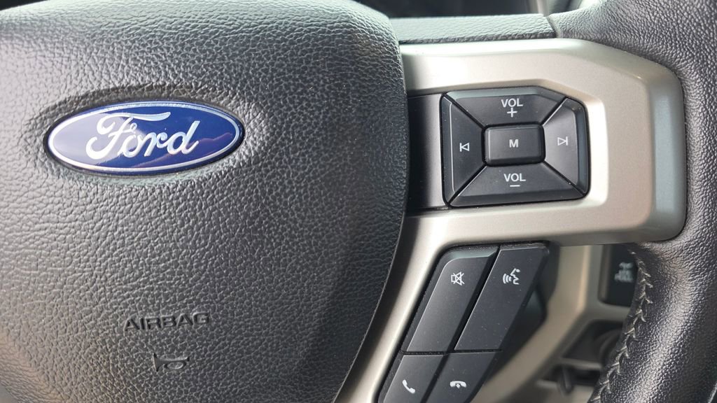 Used 2018 Ford F150 Lariat w/ Equipment Group 502A Luxury AWD/4WD image 15