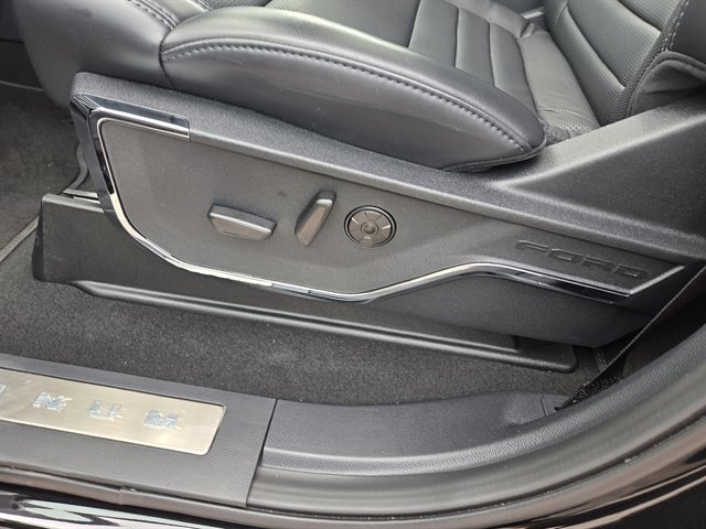 Used 2026 Ford F250 Platinum AWD/4WD image 15