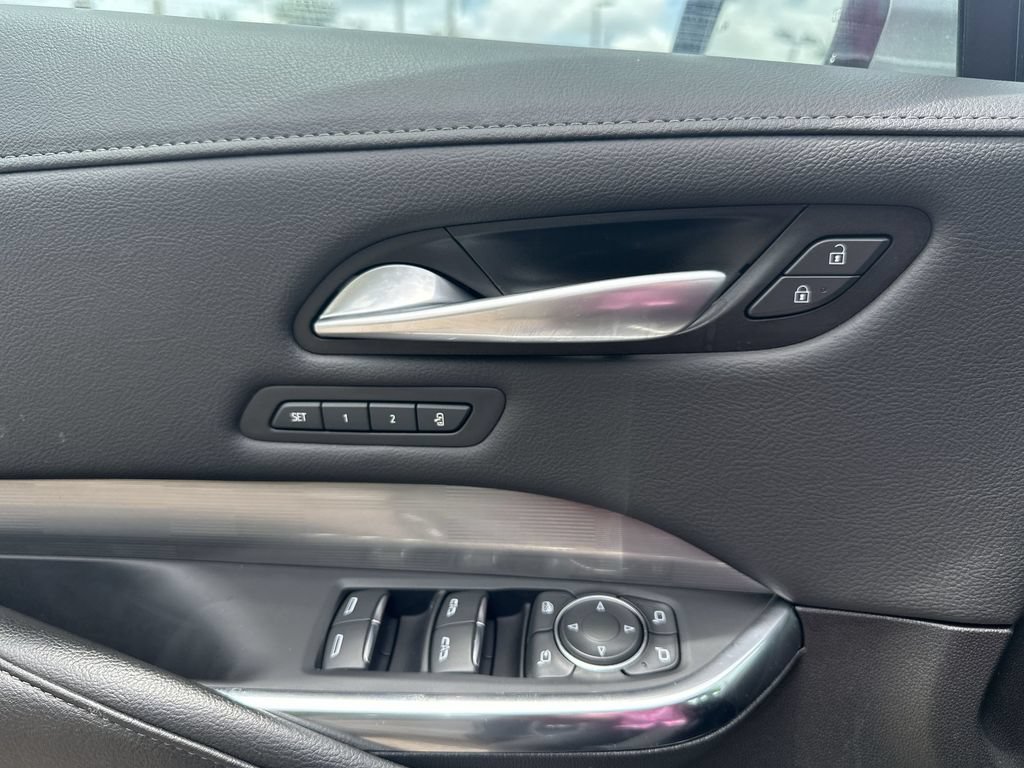 Used 2024 Cadillac XT4 Premium Luxury FWD image 23