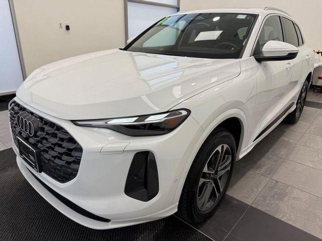 Certified 2025 Audi Q5 Premium w/ Convenience Package image 6