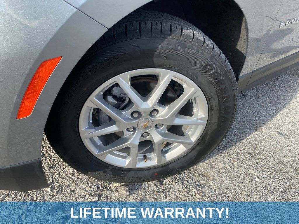 Used 2024 Chevrolet Equinox LT image 3