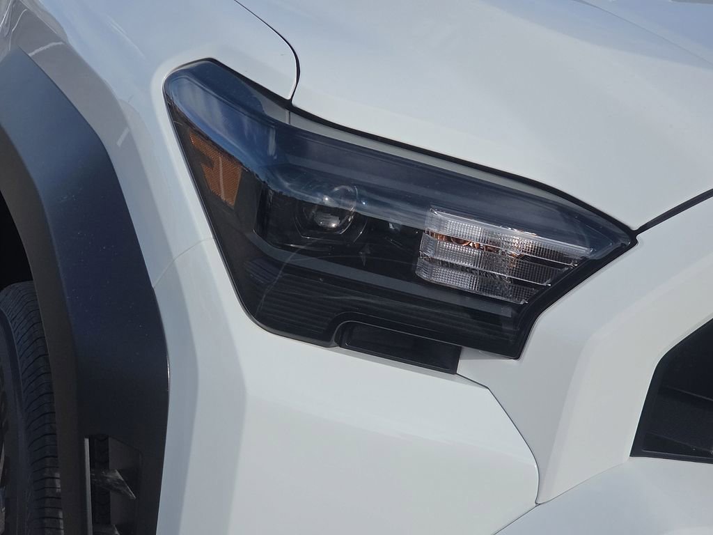 New 2026 Toyota 4Runner SR5 AWD/4WD image 8
