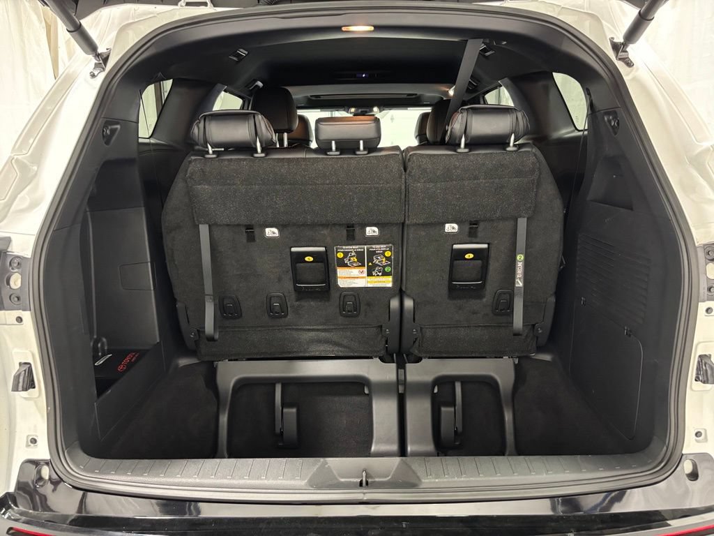Used 2025 Toyota Sienna XSE FWD image 54