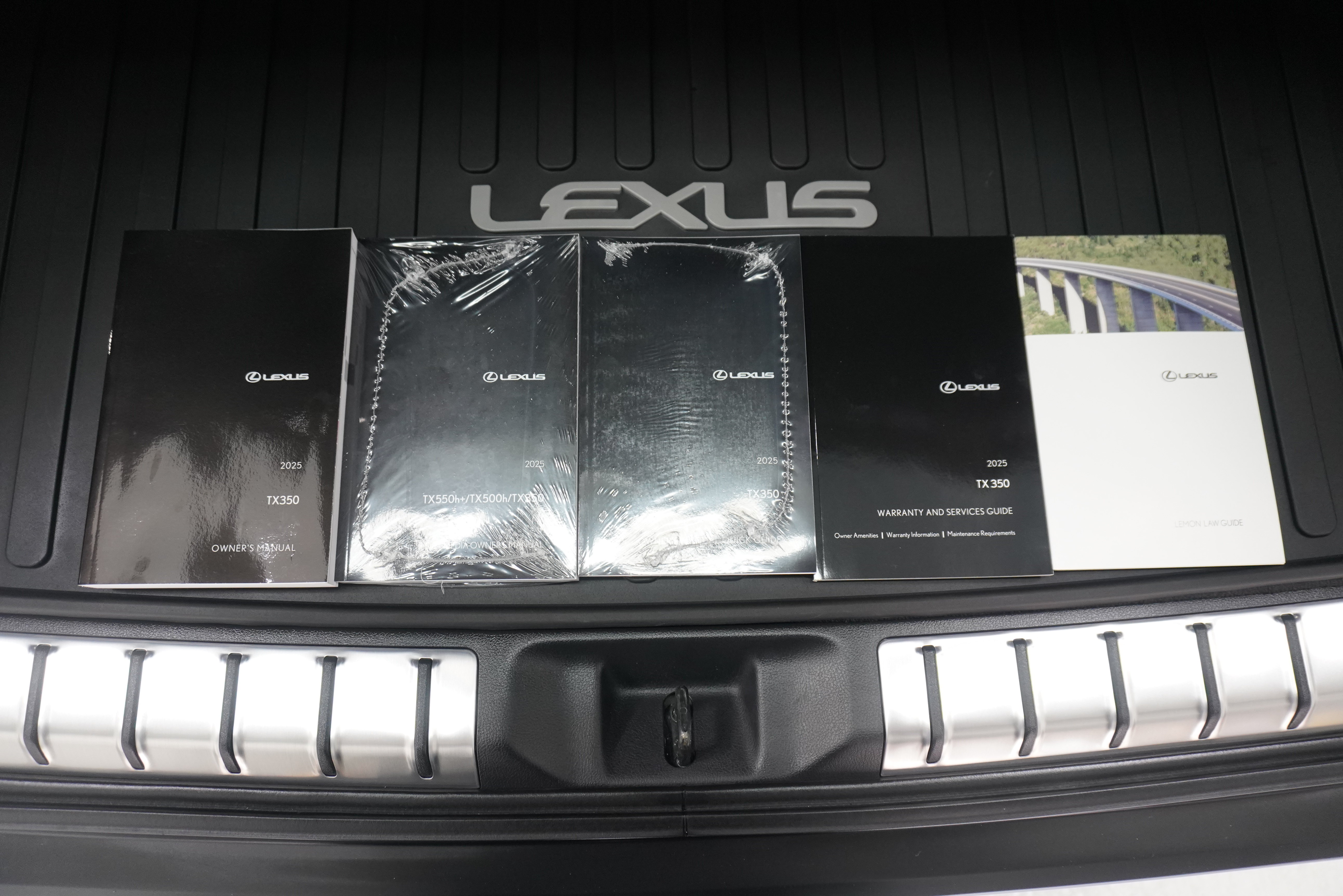 Used 2025 Lexus TX 350 AWD w/ Technology Package image 35