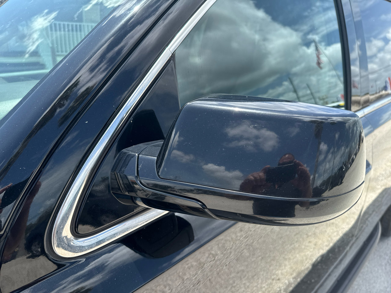 Used 2020 Chevrolet Suburban LT image 39