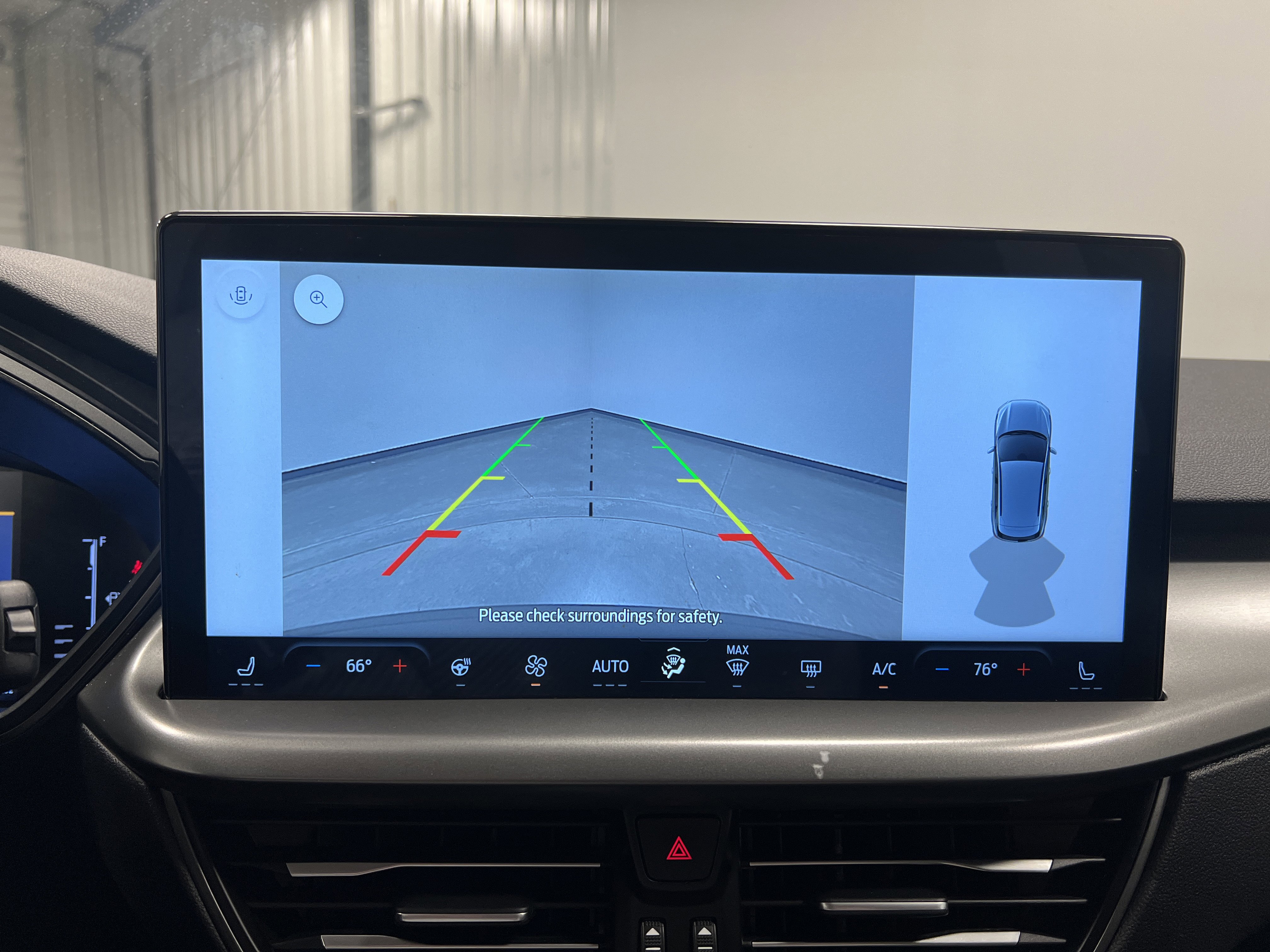 Used 2024 Ford Escape SE image 22