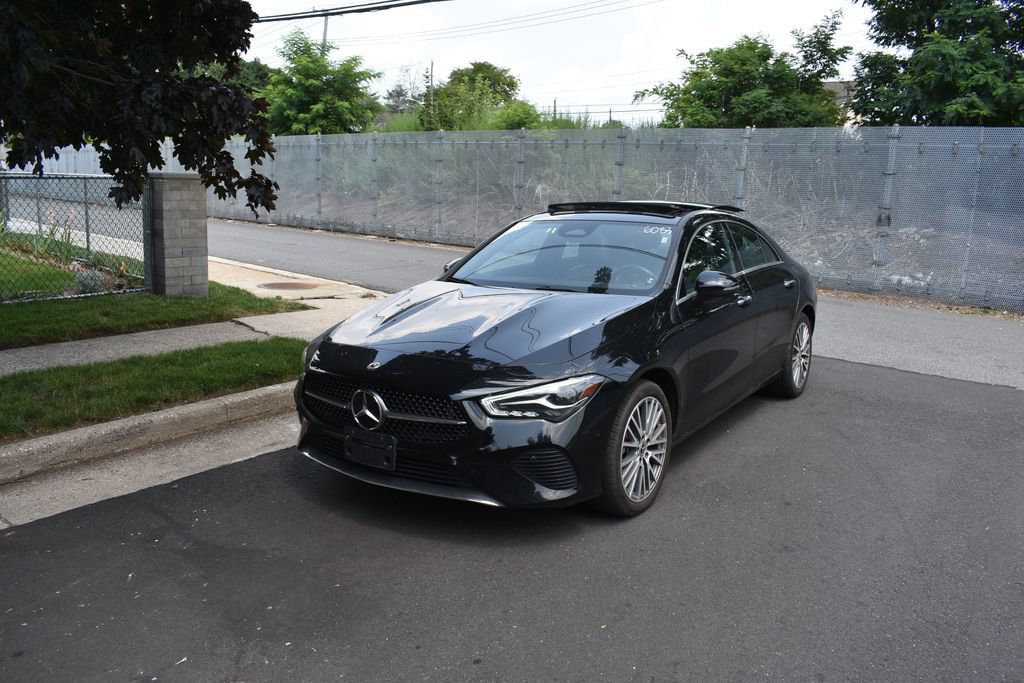 Used 2025 Mercedes-Benz CLA 250 image 2
