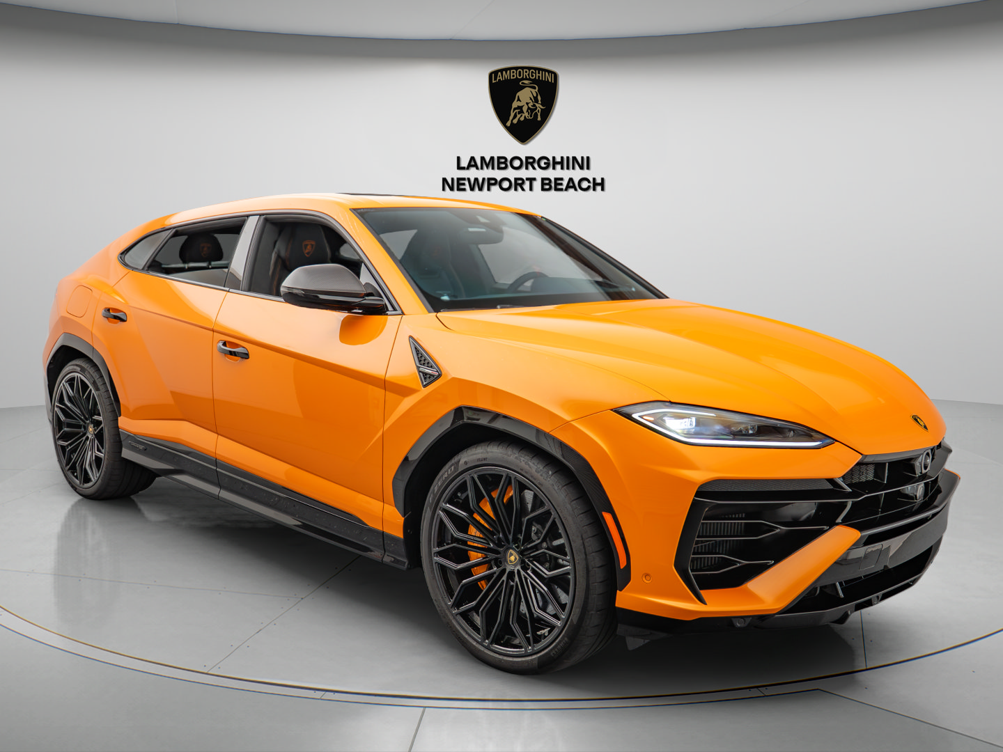 Used 2025 Lamborghini Urus S AWD/4WD image 1