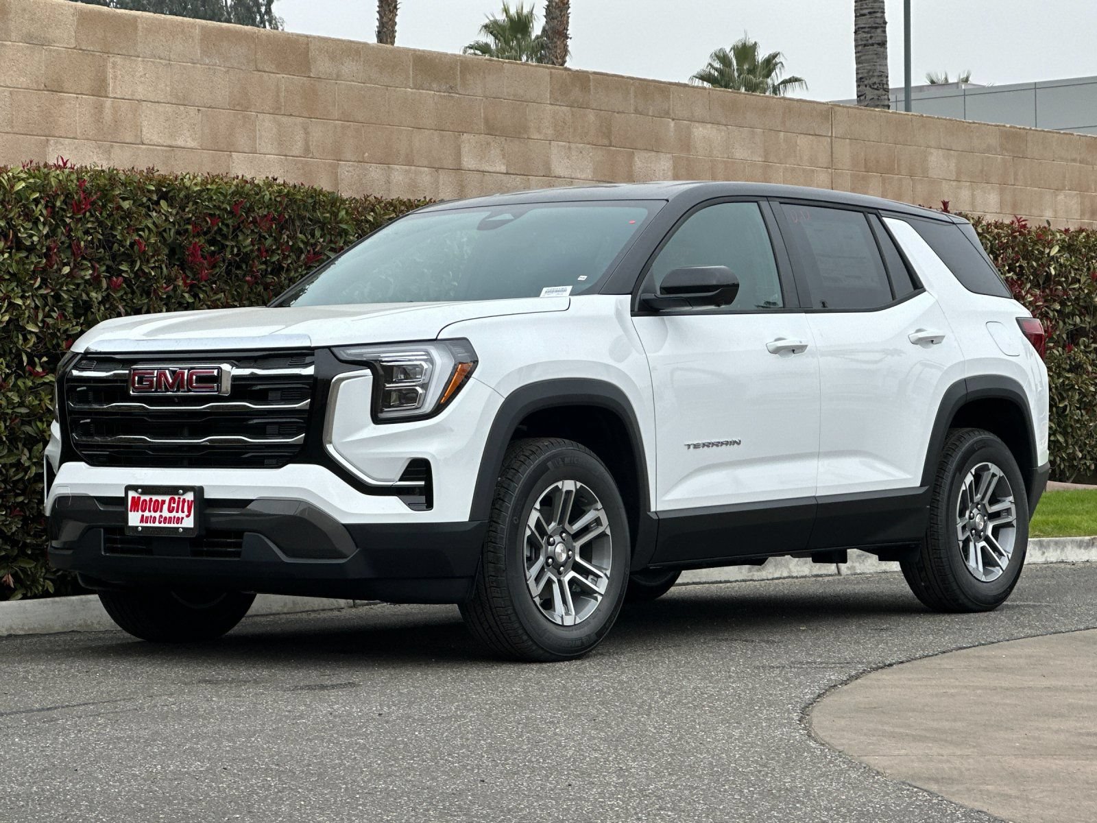 New 2026 GMC Terrain Elevation w/ Technology Package II AWD/4WD image 8