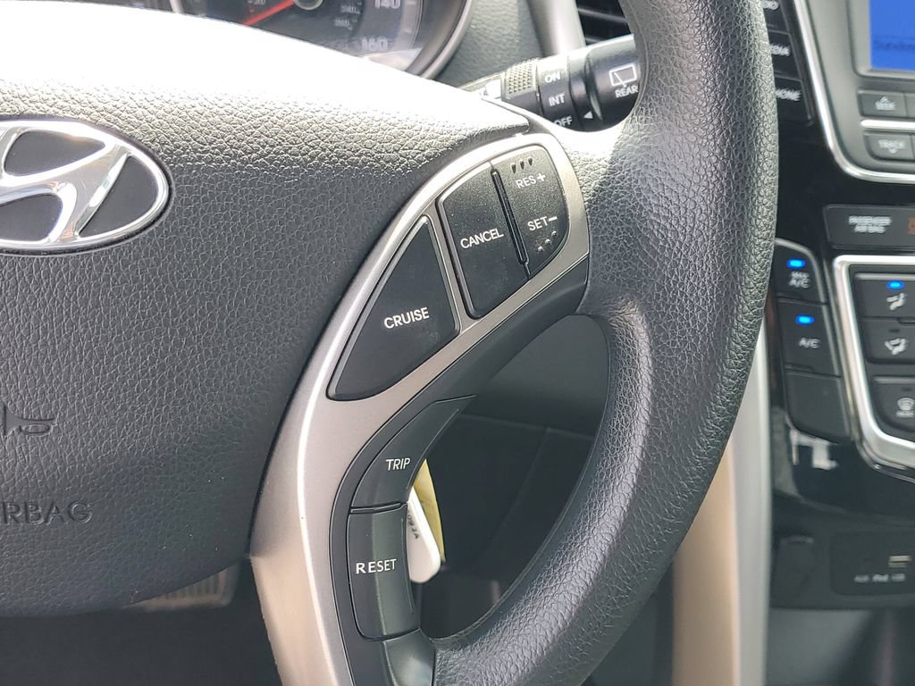 Used 2017 Hyundai Elantra GT FWD image 23