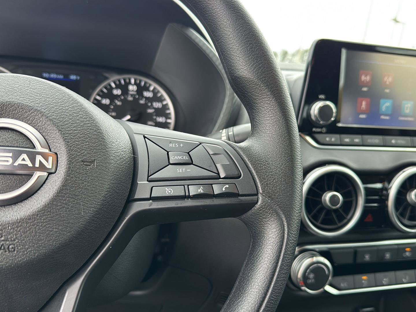 Used 2025 Nissan Sentra S image 19