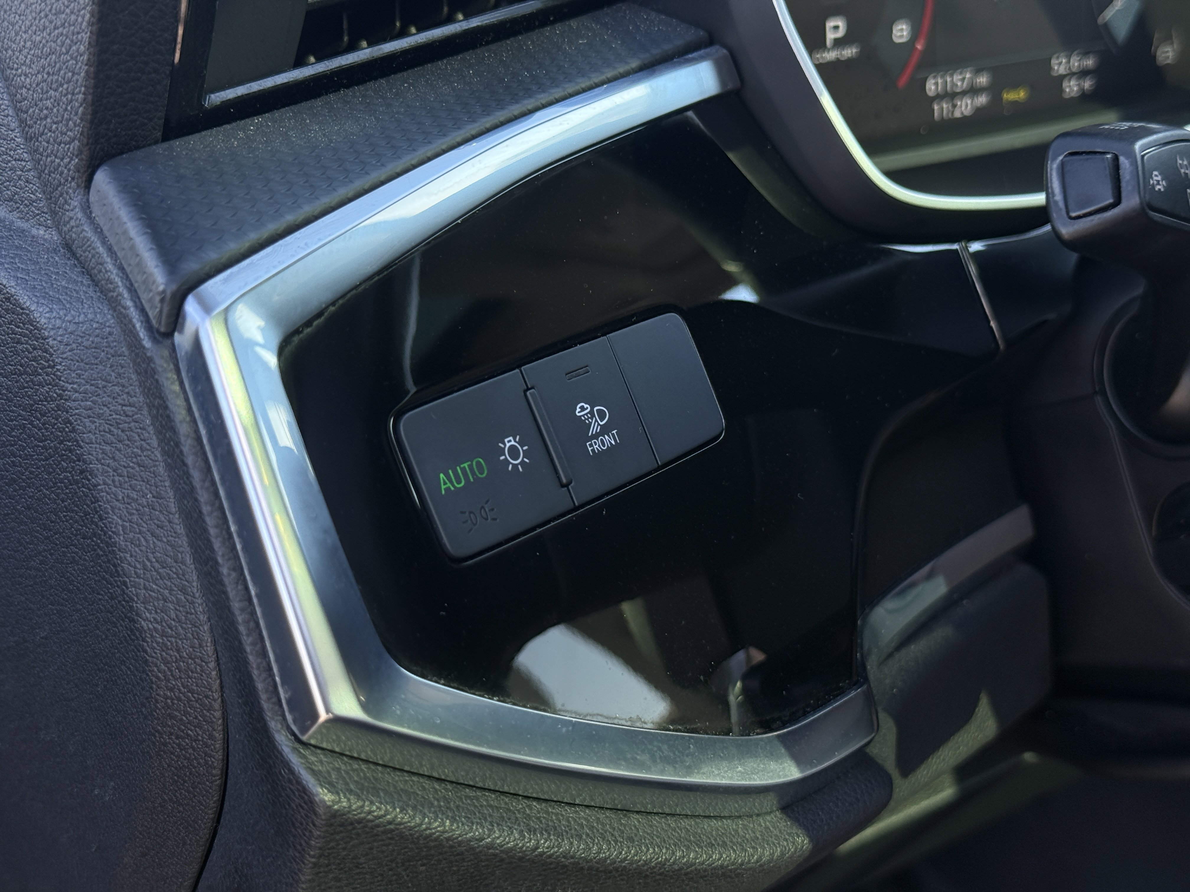 Used 2024 Audi Q3 2.0T Premium w/ Convenience Package image 45