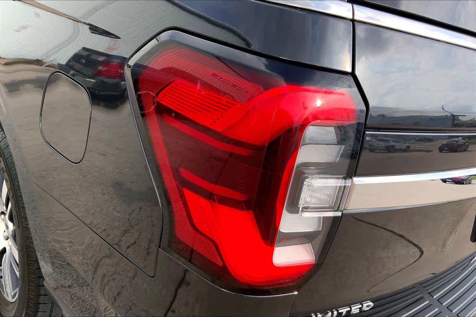 Used 2024 Ford Expedition Max Limited RWD image 29
