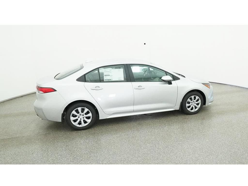 Used 2025 Toyota Corolla LE FWD image 12