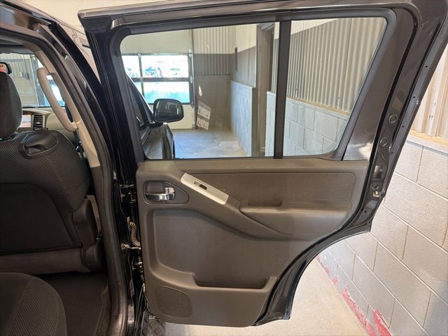 Used 2011 Nissan Pathfinder SV w/ Protection Pkg image 14