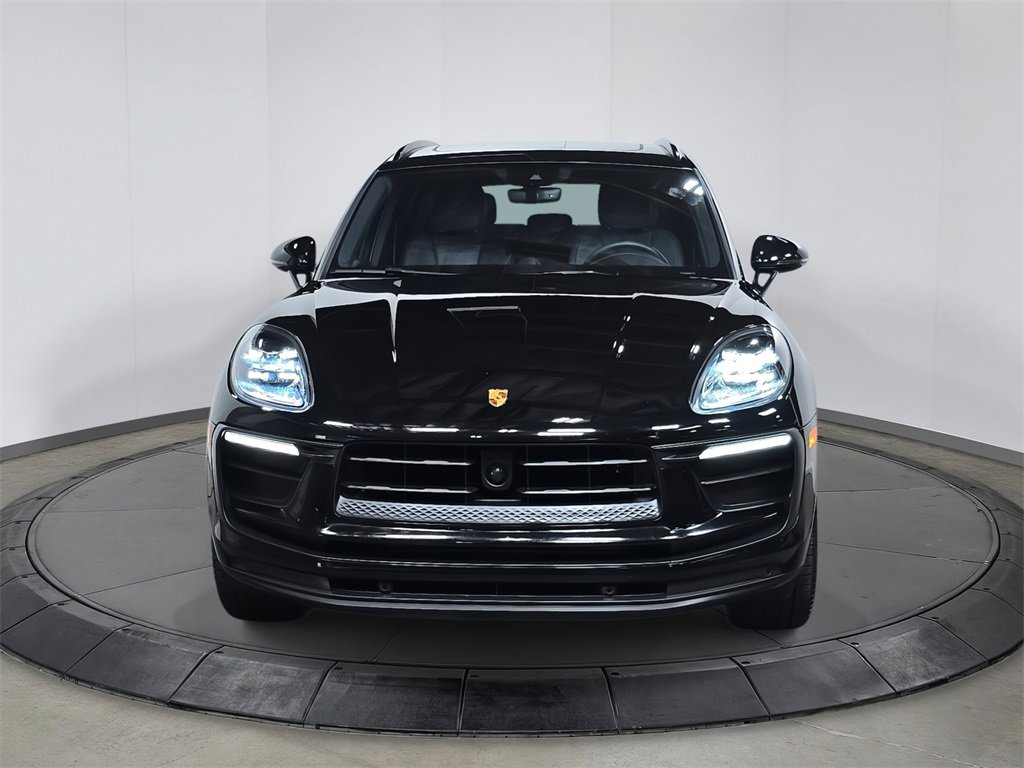 Used 2023 Porsche Macan image 10