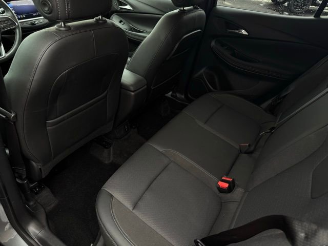 Used 2023 Buick Encore GX Preferred w/ Cold Weather Comfort Package image 17