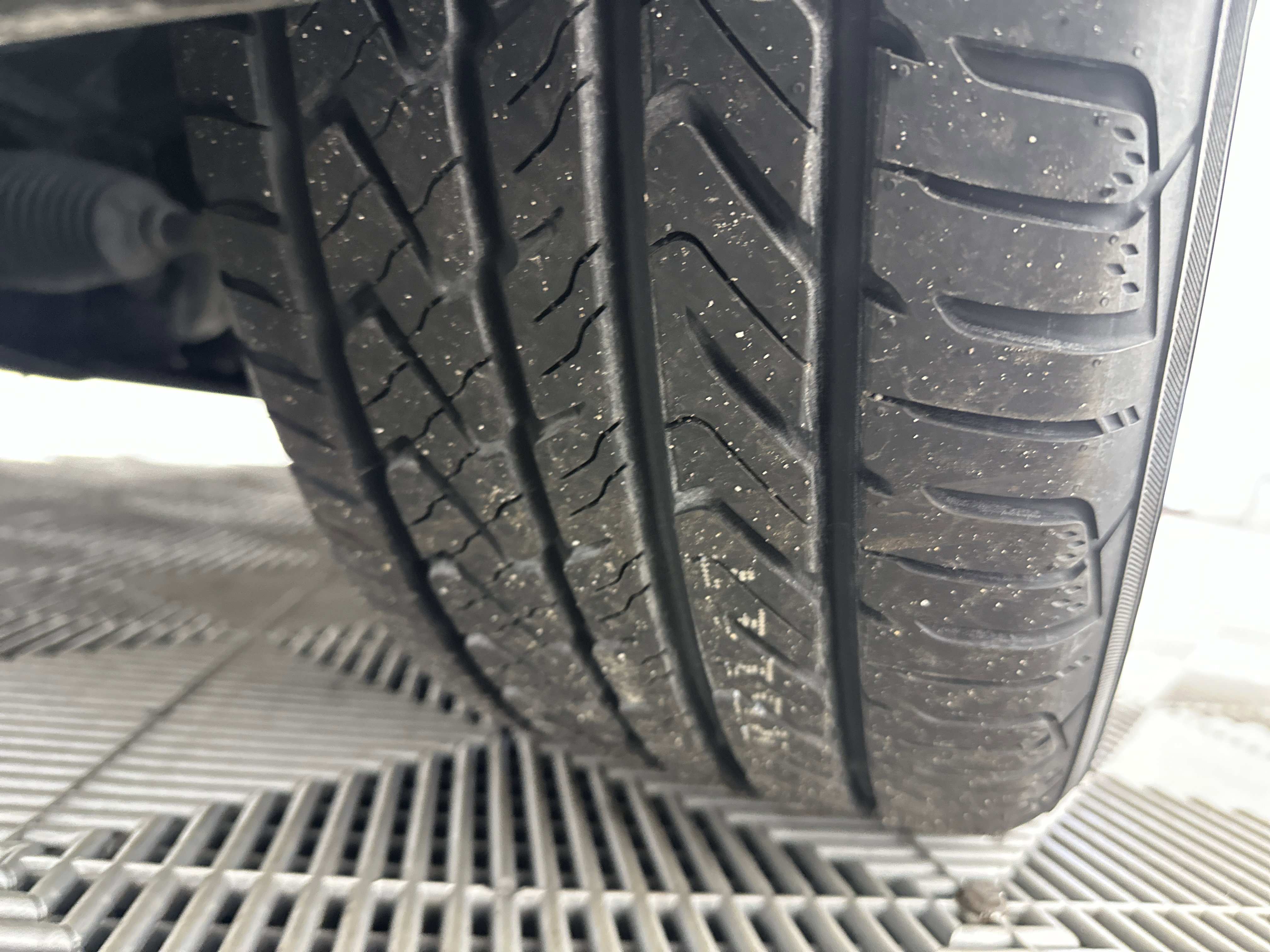 Used 2022 Genesis G70 2.0T w/ Prestige Package image 12