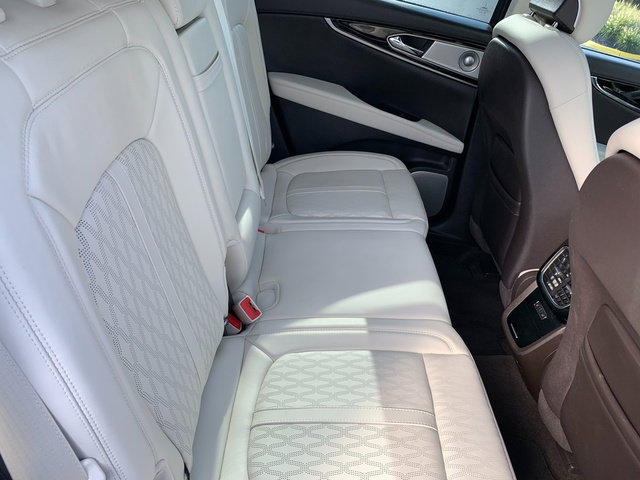 Certified 2023 Lincoln Nautilus Black Label AWD/4WD image 17