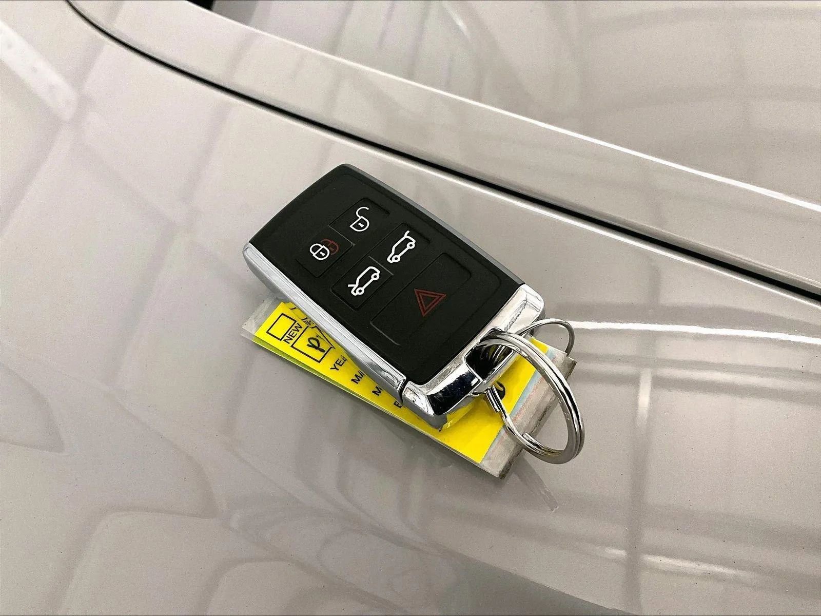 Used 2022 Jaguar I-PACE HSE image 9