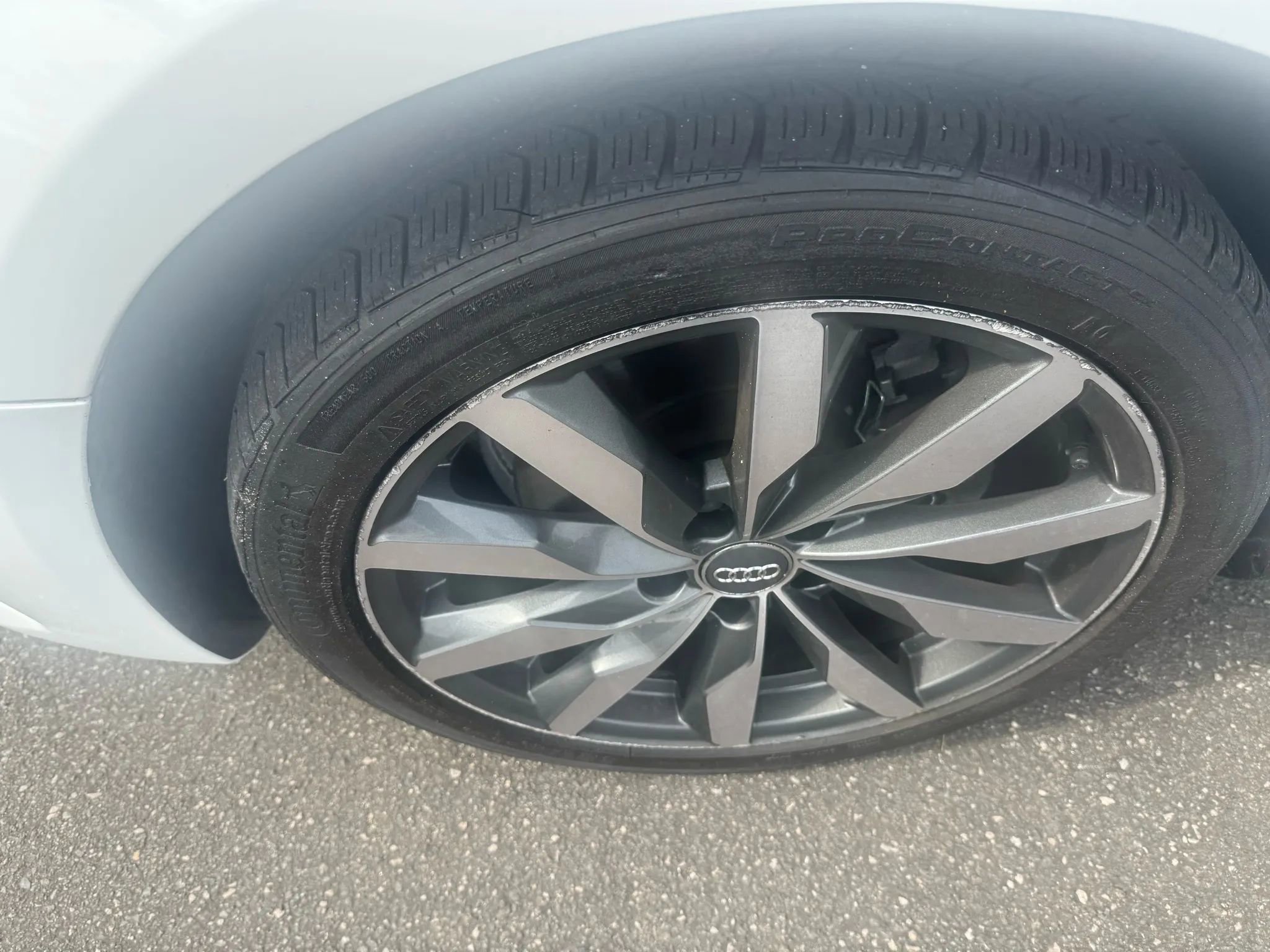 Used 2020 Audi A4 2.0T Premium w/ Convenience Package image 11