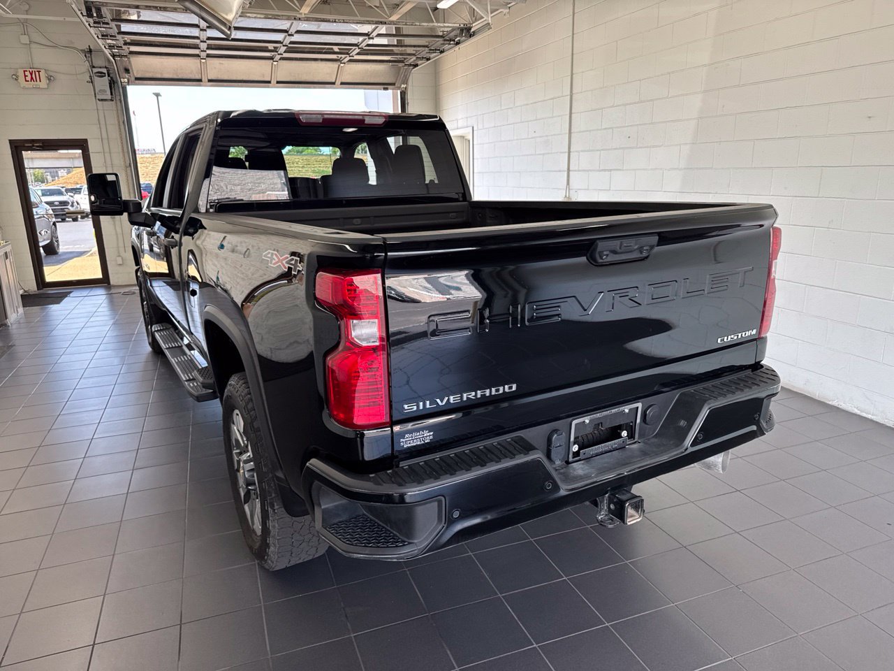 Used 2024 Chevrolet Silverado 2500 Custom w/ Custom Value Package AWD/4WD image 6