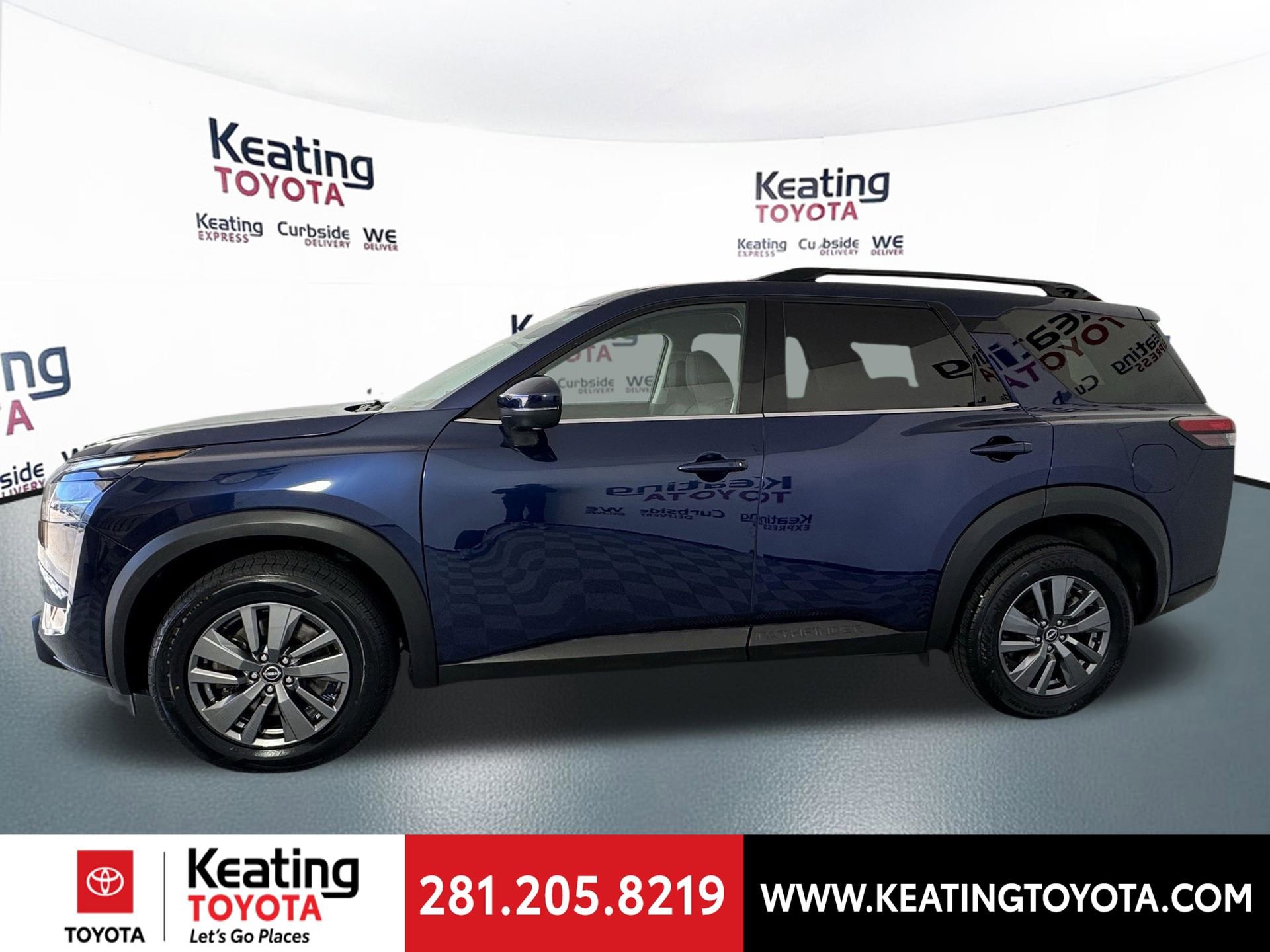 Used 2024 Nissan Pathfinder SV image 8