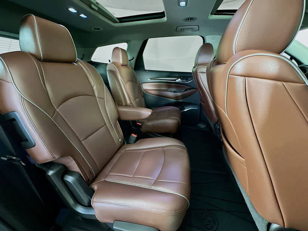 Used 2021 Buick Enclave Avenir w/ Avenir Technology Package FWD image 33