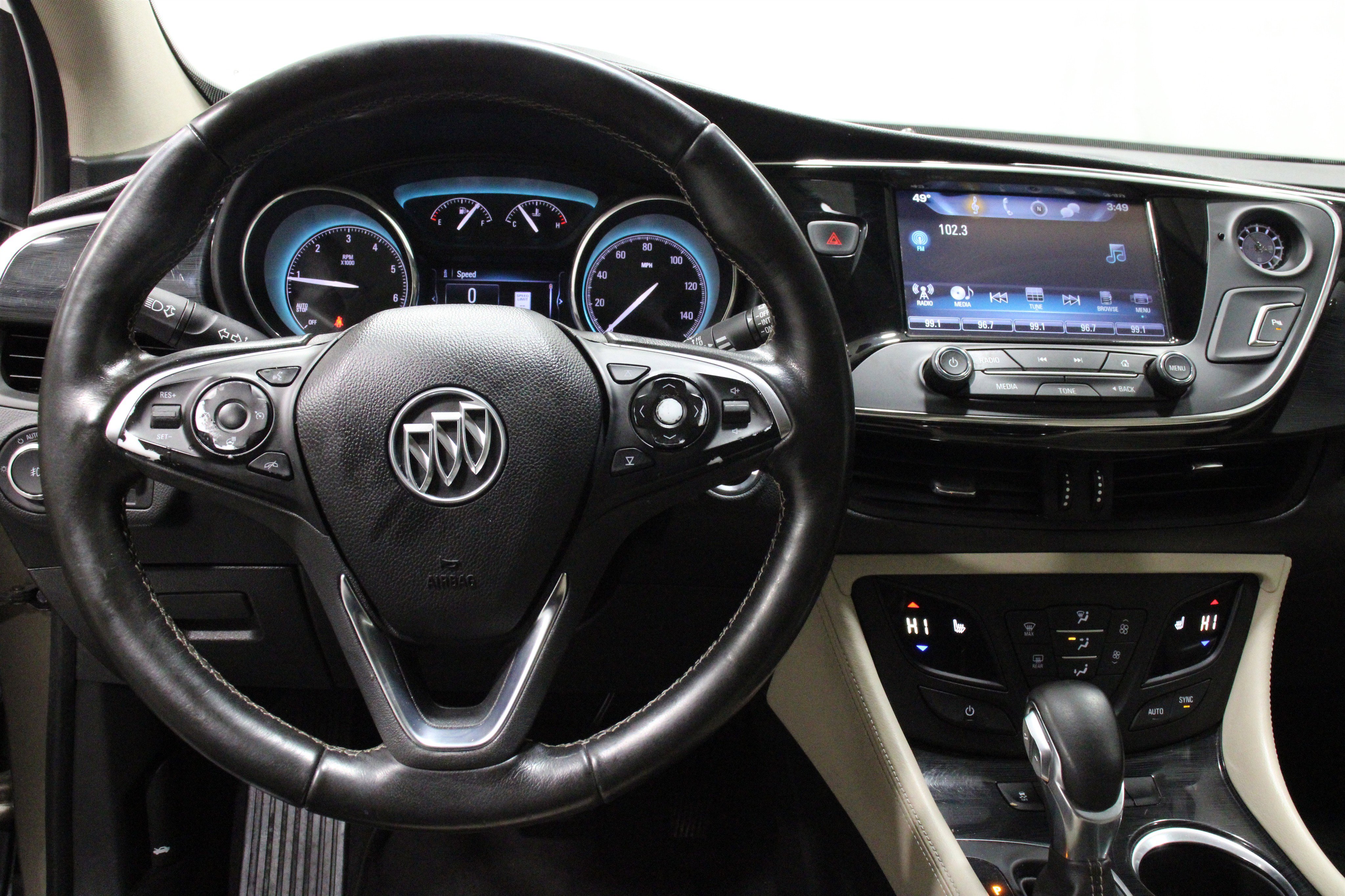 Used 2017 Buick Envision Essence image 8