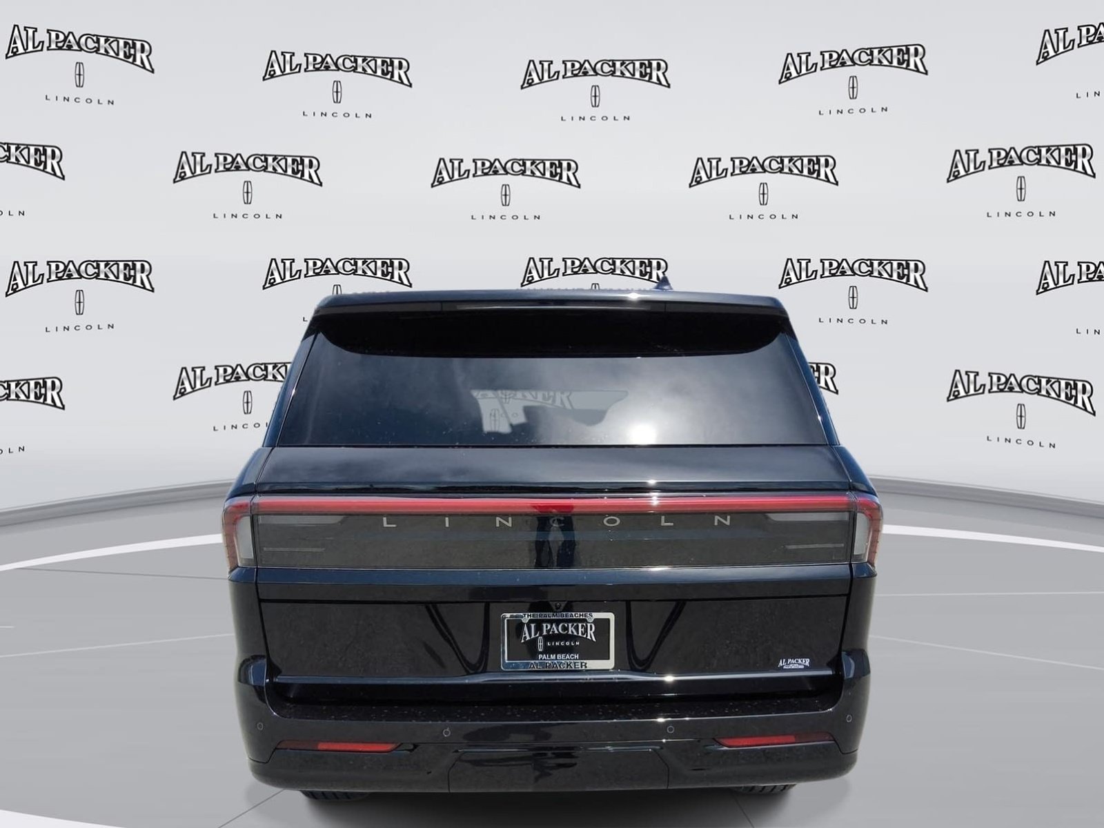 New 2027 Lincoln Navigator Black Label AWD/4WD image 4
