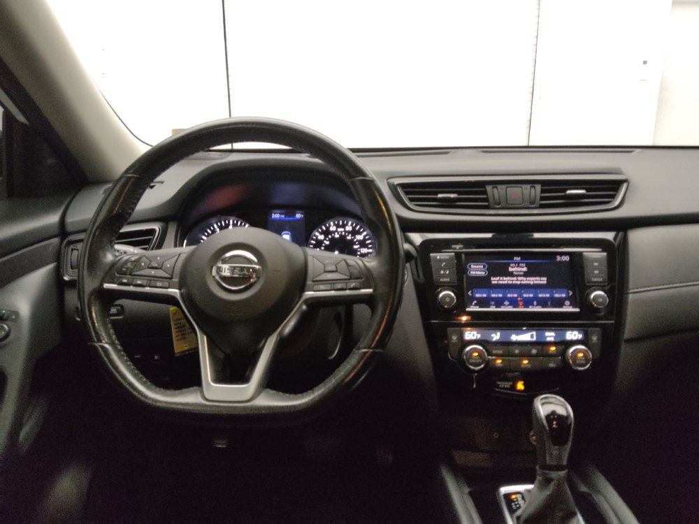 Used 2019 Nissan Rogue SV FWD image 22