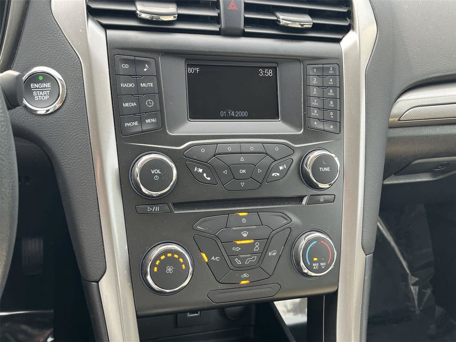 Used 2018 Ford Fusion S FWD image 25