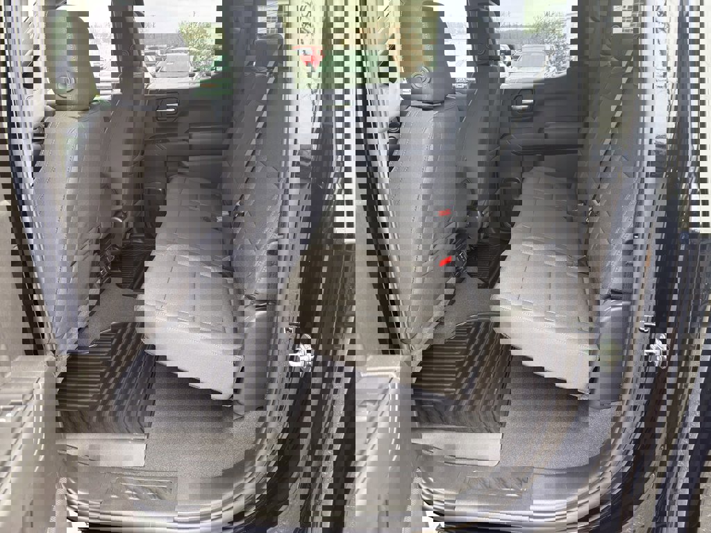 New 2026 Chevrolet Silverado 1500 Custom w/ Turbomax Blackout Package image 17