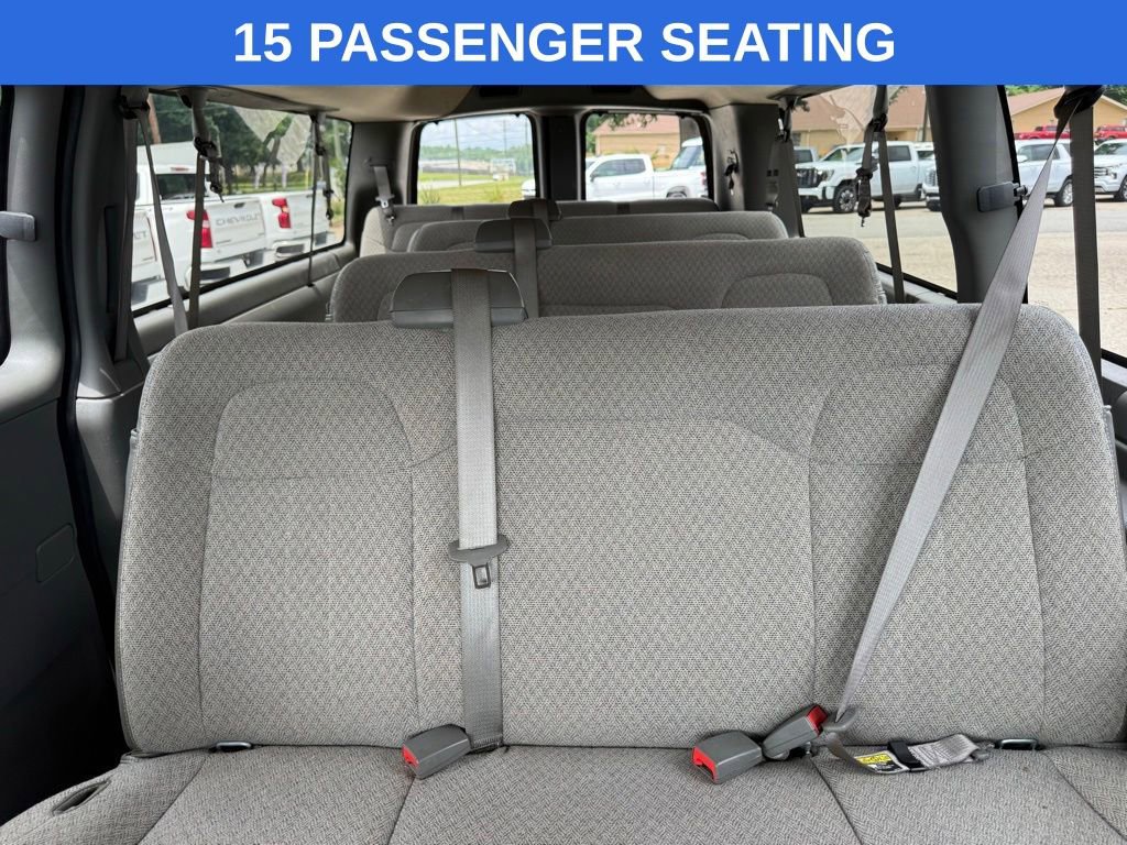 Used 2023 Chevrolet Express 3500 LT w/ LT Preferred Equipment Group RWD image 17