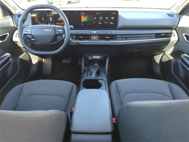 Used 2025 Kia K4 LXS image 17