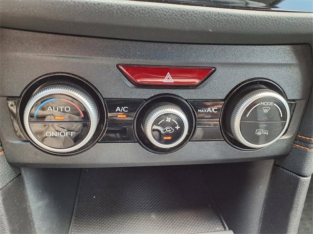 Used 2022 Subaru Crosstrek 2.0i Premium w/ Moonroof Package image 18