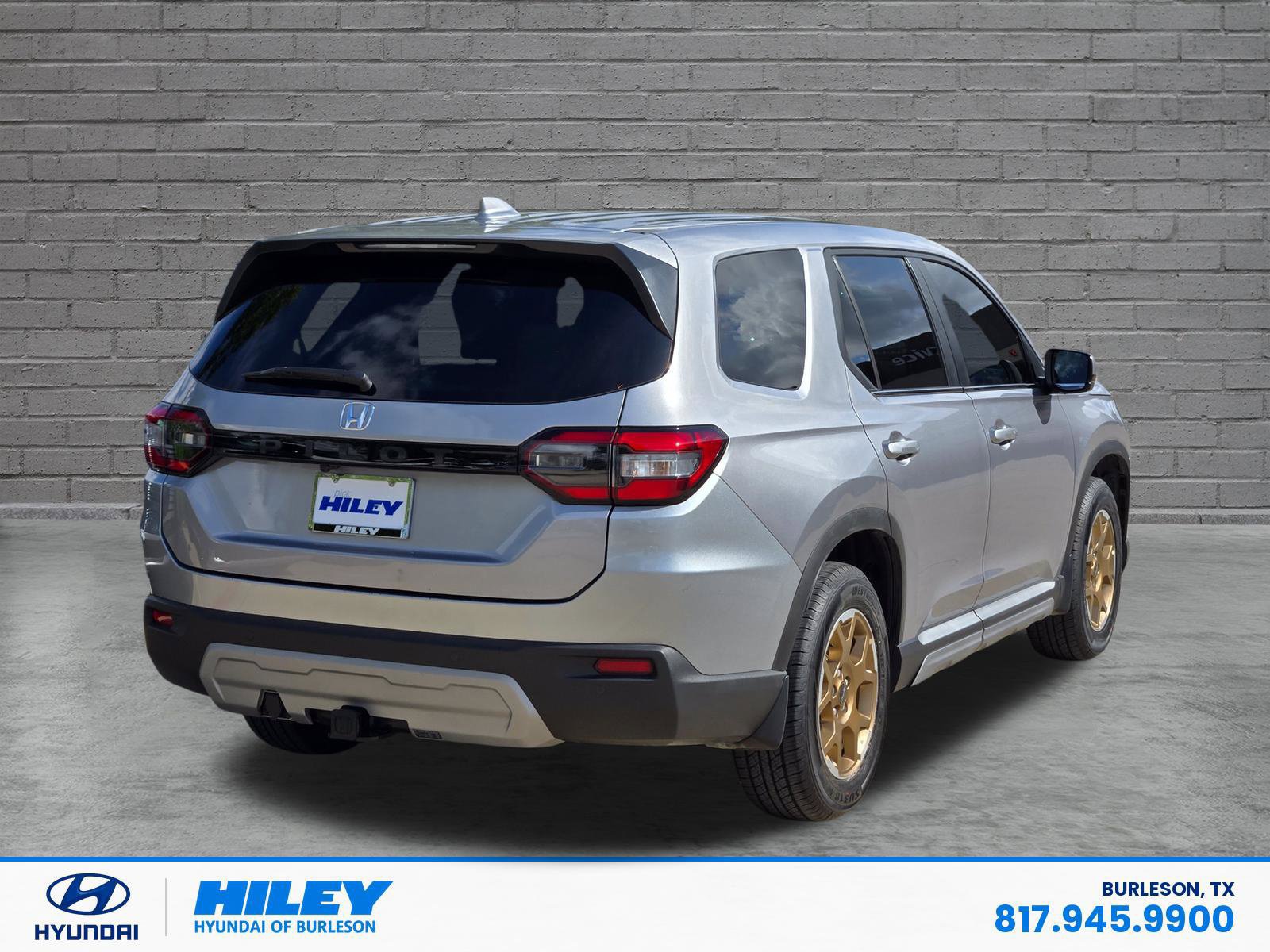 Used 2024 Honda Pilot EX-L image 4
