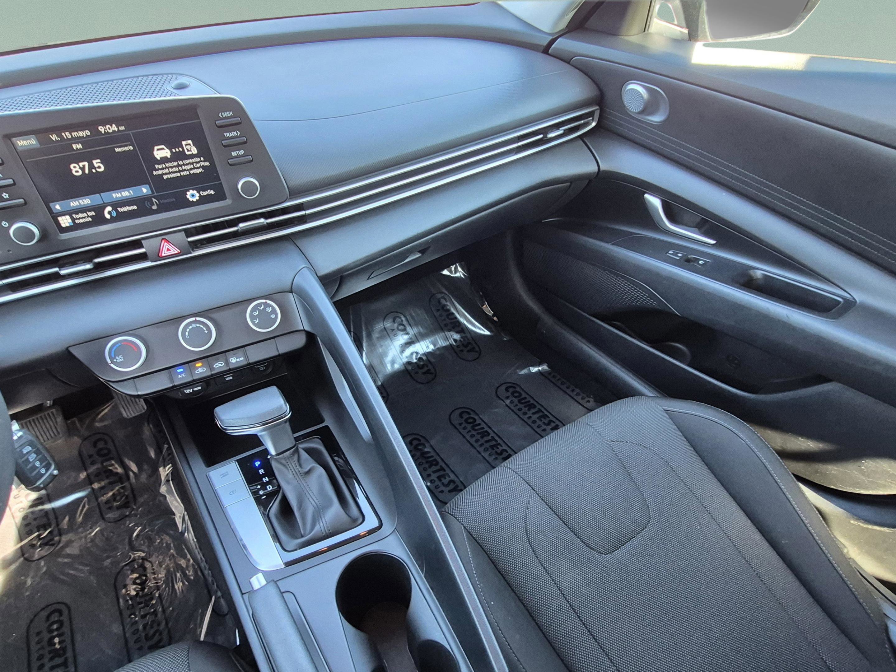 Certified 2021 Hyundai Elantra SE FWD image 13