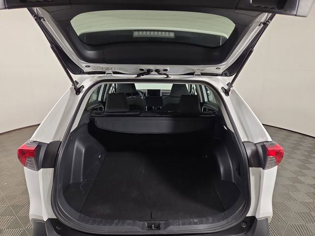 Used 2025 Toyota RAV4 XLE image 31