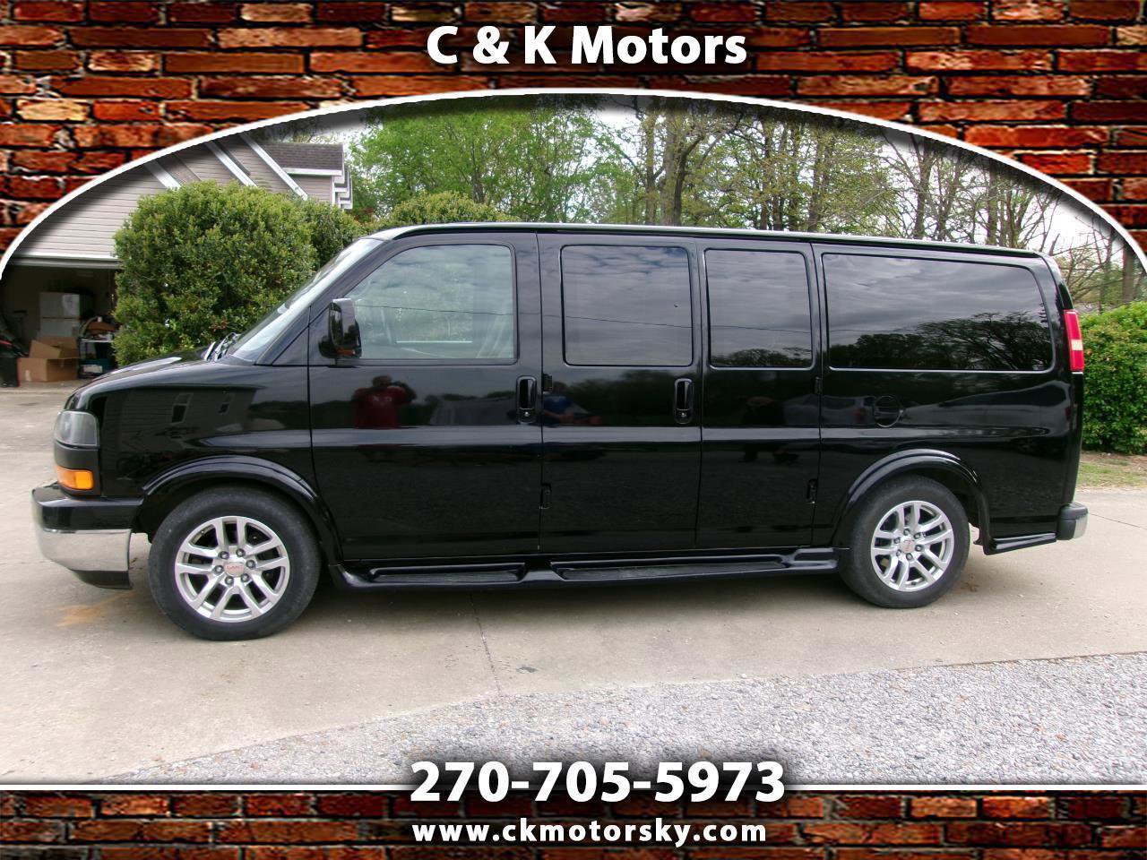 Used 2008 GMC Savana 1500 w/ Preferred Equipment Group RWD image 1