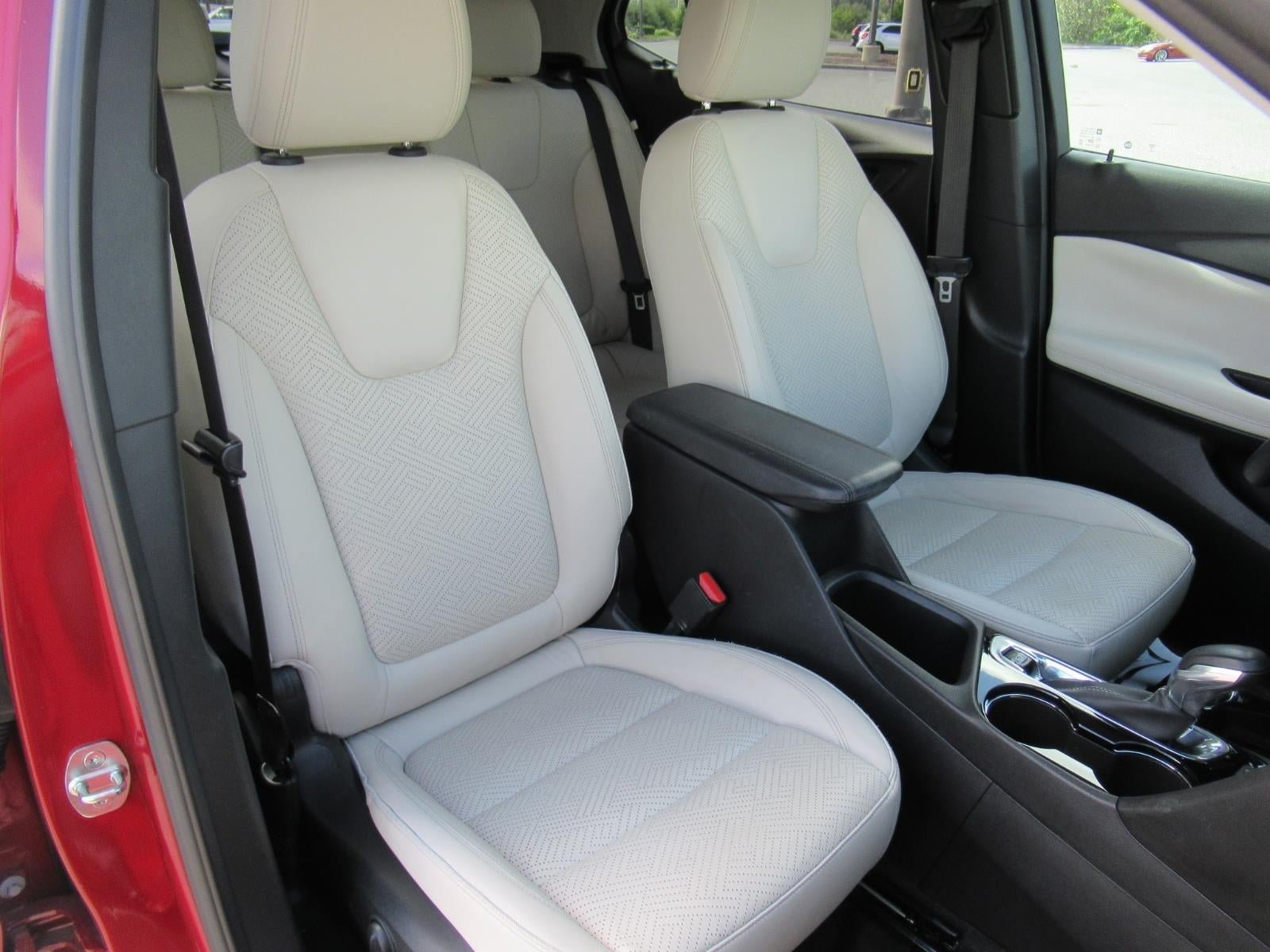 Used 2020 Buick Encore GX Essence w/ Advanced Technology Package FWD image 10