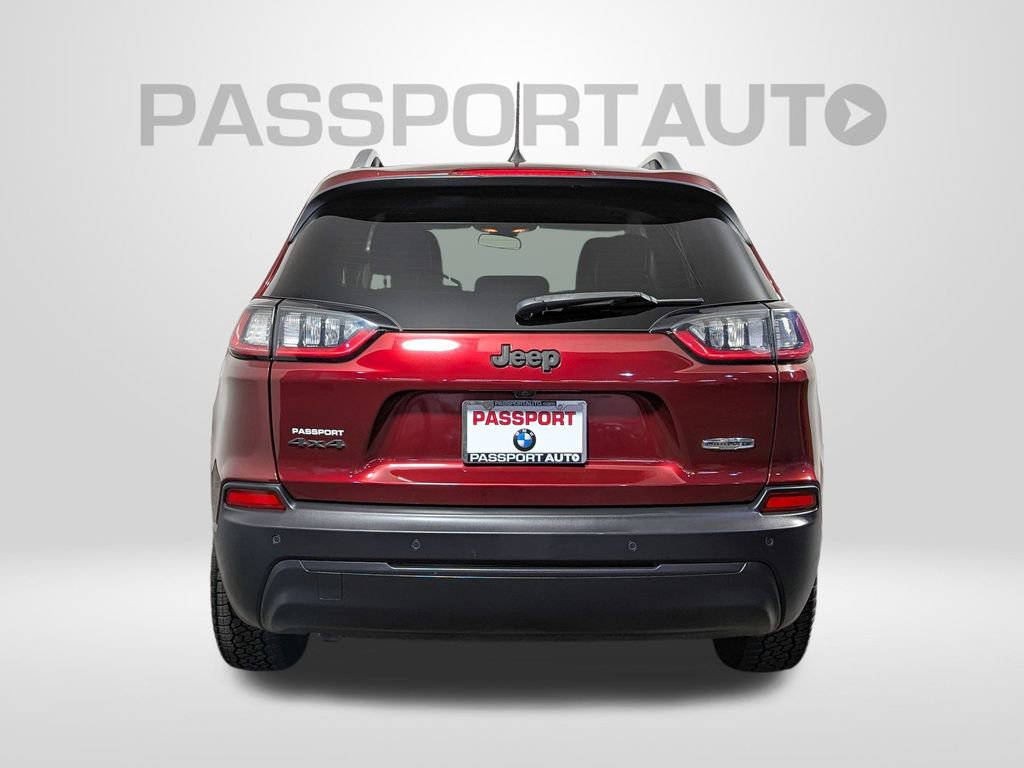 Used 2020 Jeep Cherokee Latitude Plus image 3