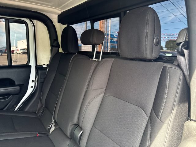 Used 2022 Jeep Gladiator Sport AWD/4WD image 21