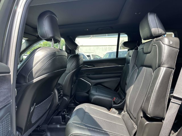 Certified 2023 Jeep Grand Cherokee L Overland AWD/4WD image 20