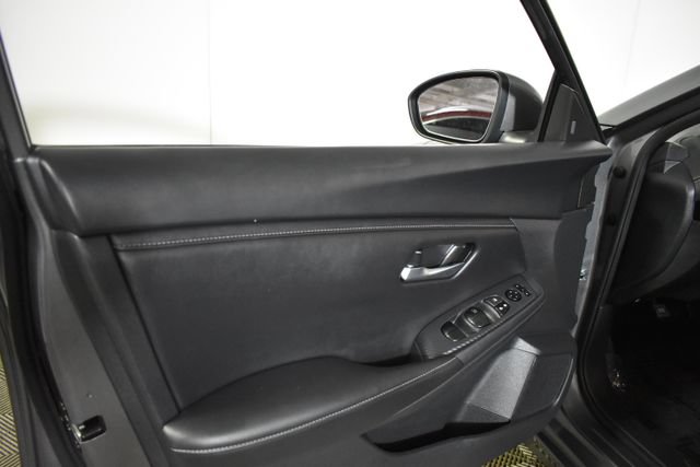 Used 2023 Nissan Sentra SV w/ All-Weather Package FWD image 7