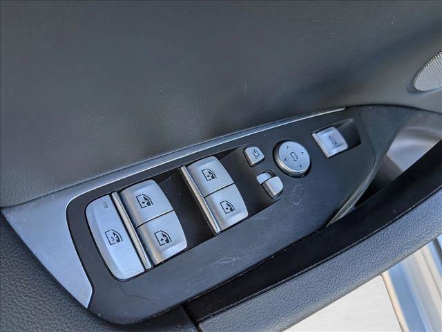 Used 2023 BMW X4 xDrive30i w/ M Sport Package AWD/4WD image 10