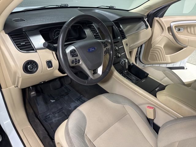 Used 2014 Ford Taurus SEL w/ Equipment Group 201A FWD image 11